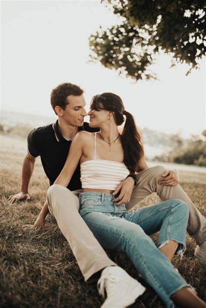 Adorable Couples Photo Shoots