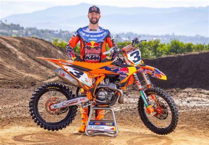 Eli Tomac's Marital Status Revealed