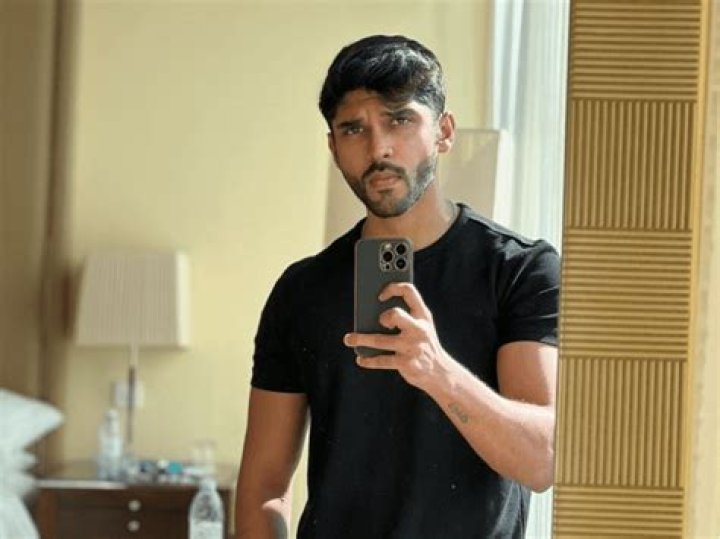 Instagram Dhruv Vikram Age / He is the son of tamil actor vikram