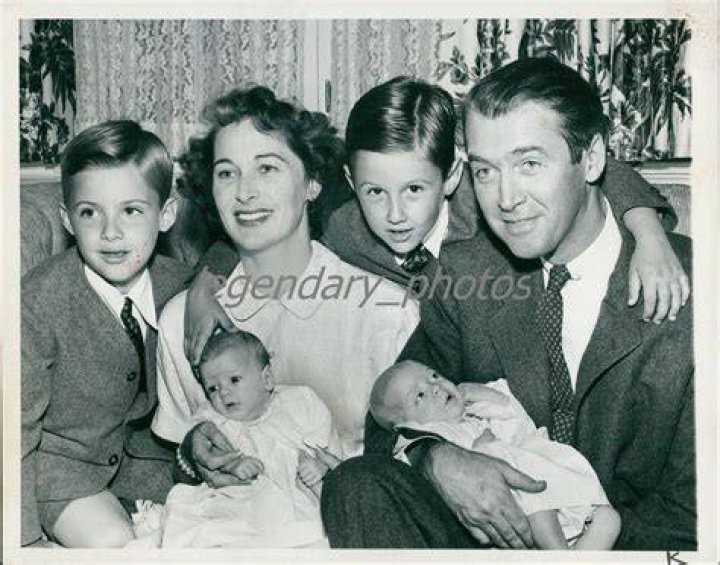 Jimmy Stewart with his 2 daughters Kelly and Judy at the 1967 Academy