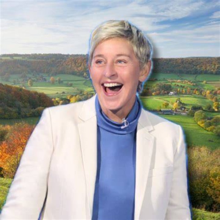 Mary Ellen Guyer, rural Clermont, Iowa, September 20, 2021 Grau