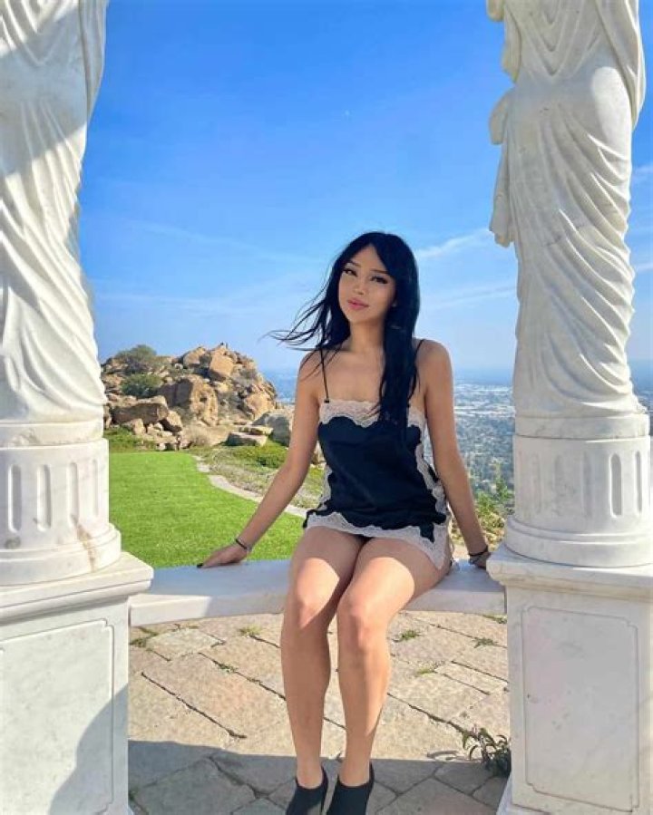 Mia Amador Bio, Age, Height Models Biography