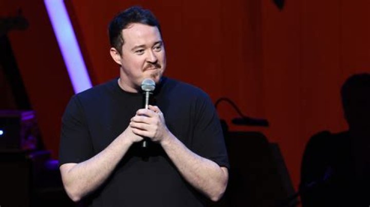 Shane Gillis returns to Saturday Night Live and bombs opening monologue