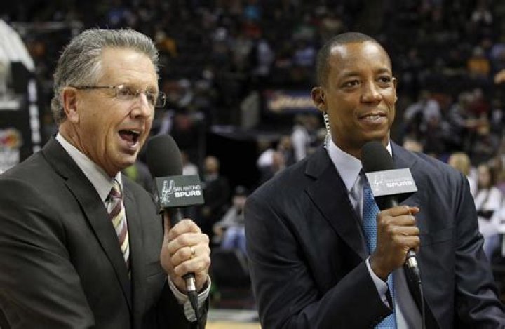 Spurs broadcast team gets mixed reviews in Awful Announcing poll San