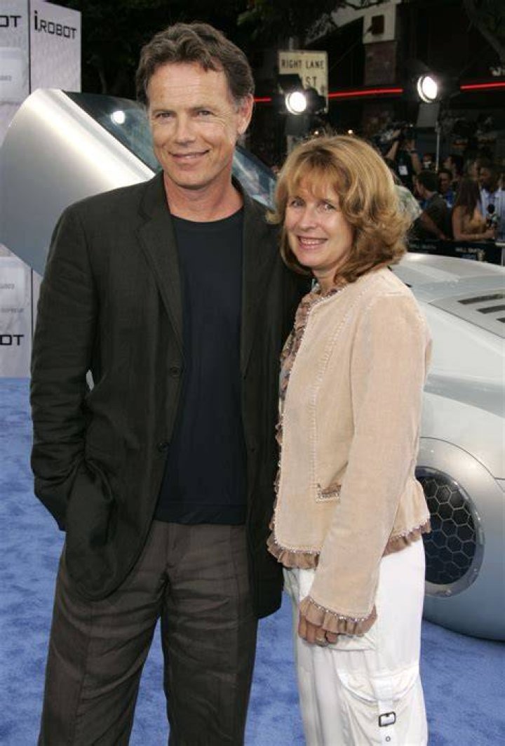 Susan Devlin Age and Facts about Bruce Greenwood Wife