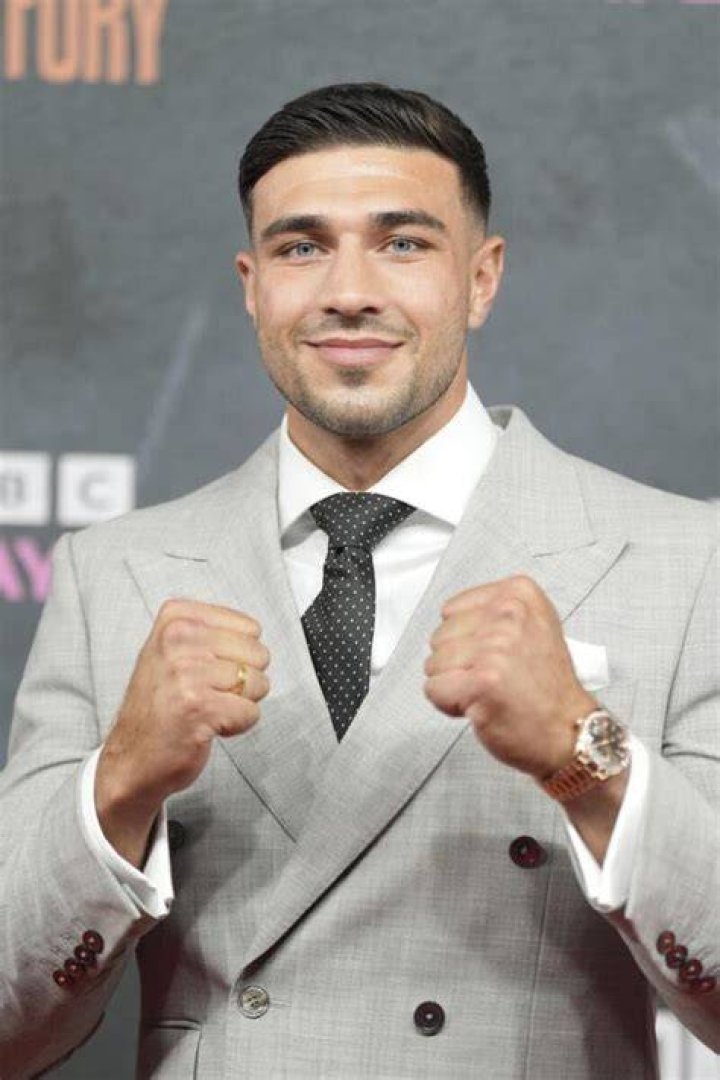 Tommy Fury's boxing record in full ahead of Tyson Fury undercard fight