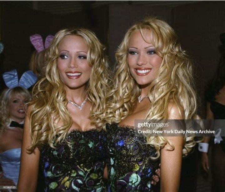 Twins Mandy and Sandy Bentley sport twin smiles at party thrown for
