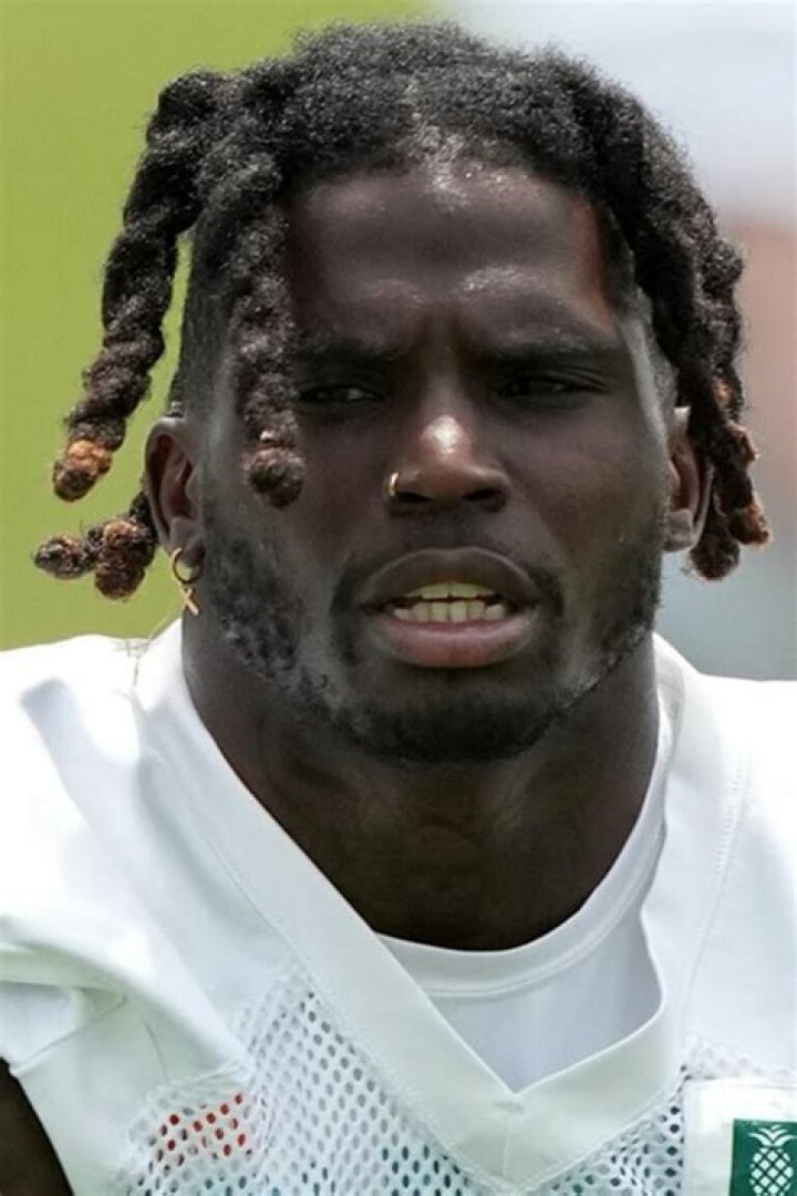 Tyreek Hill Haircut This section compares his advanced stats with