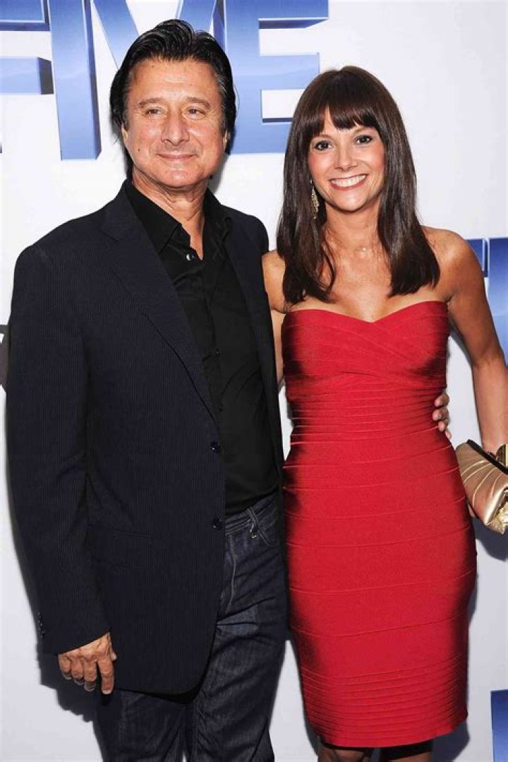 Who is Steve Perry's wife, and how many times has he been married